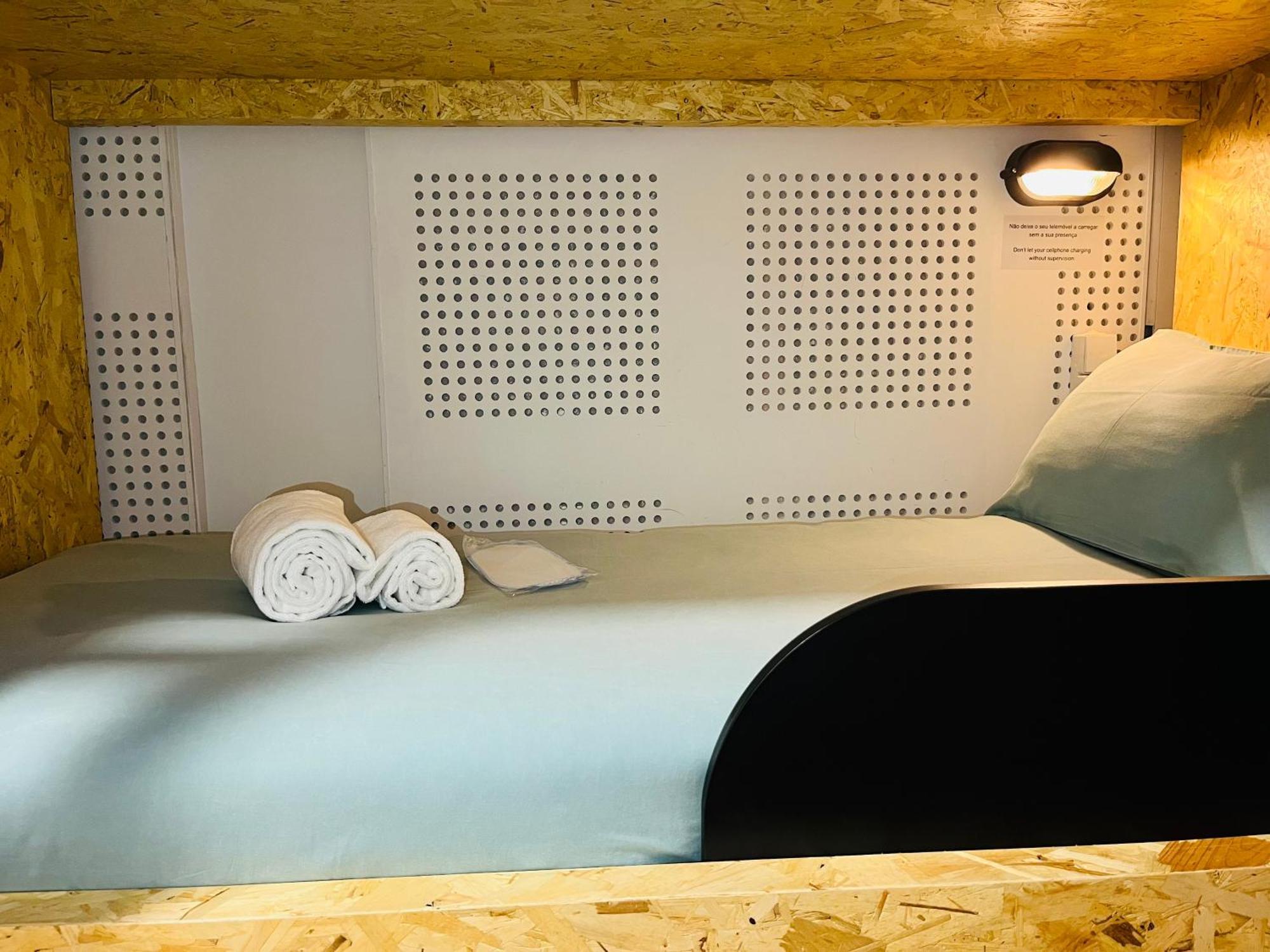 Lagos Central Rock School Hostel ,Algarve Bagian luar foto